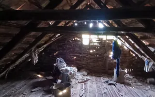 🏡  Teren generos cu Casă de Poveste în Șiria, Arad- Locație Rară - Poză 14