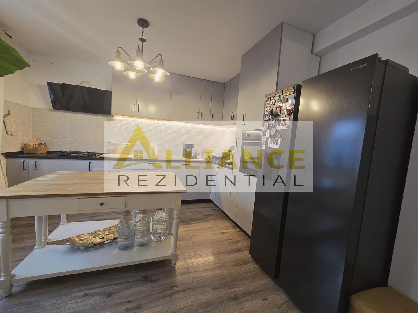 Casa individualabine amplasatamobilata/utilata modern.Pret imbatabil. - Poză 3
