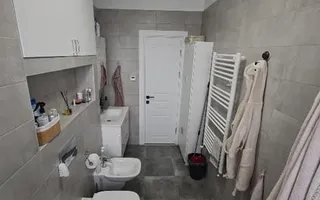 3 camere  bloc nou, 80 mp utili , balcon de 20 m - Poză 12
