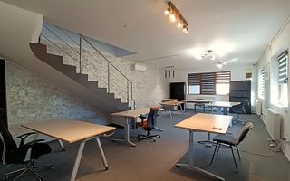 Spatiu de birou la casa cu curte si parcari - Poză 1