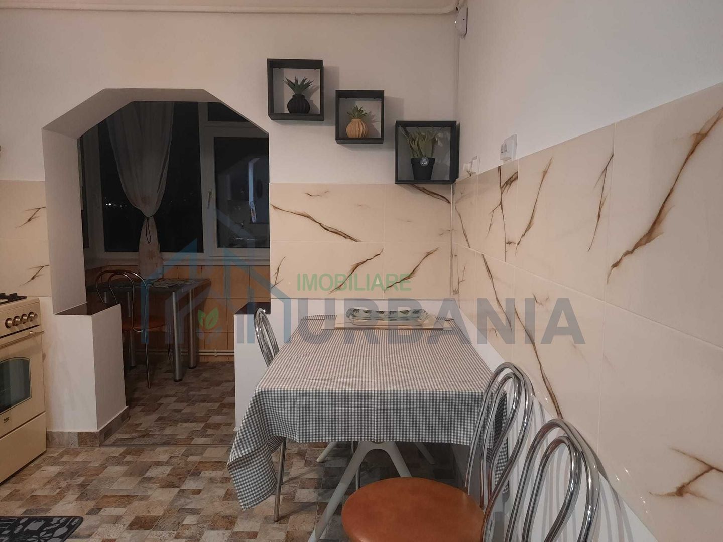 Inchiriere apartament 2 camere, decomandat, Tudor Neculai - Poză 4