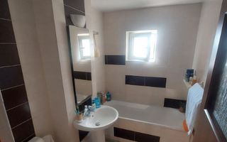 Ap. 3 cam. 77mp/ 2 bai , Decomandat / Pacurari. - Poză 11