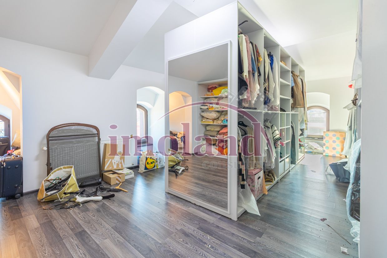 Vila cu piscina si garaj - 6 dormitoare - Pantelimon - Poză 25