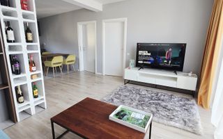 Apartament 3 camere modern cu parcare, zona Terra. - Poză 9