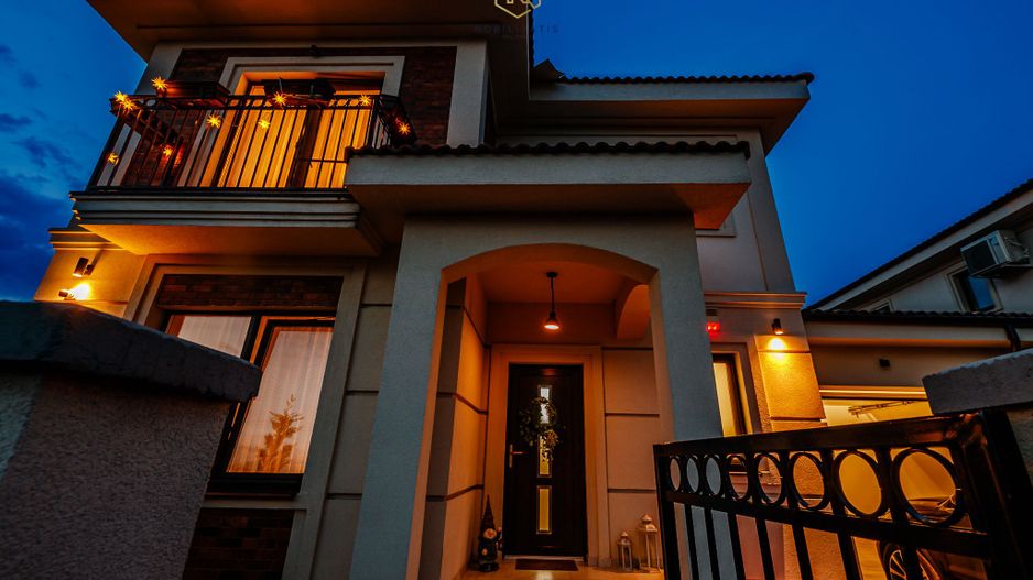 Casa Superba cu Garaj | 4 dormitoare | Liziera Padurii, Central | Com0 - Poză 40