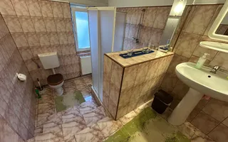 Apartament la casă de închiriat - Șelimbăr, Sibiu - Poză 12