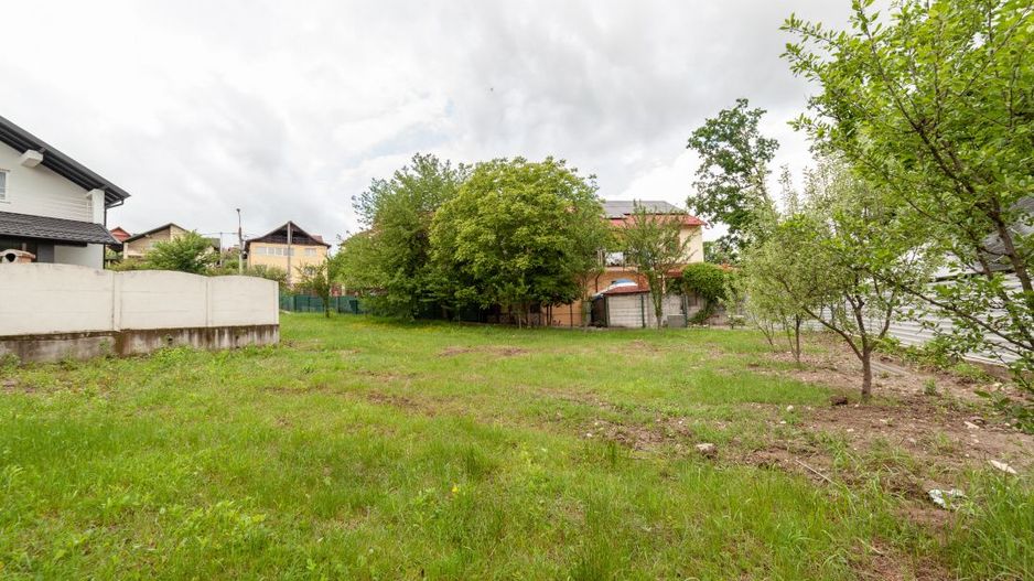 Teren Gavana locatie excelenta langa padure si facilitati cartier - Poză 2