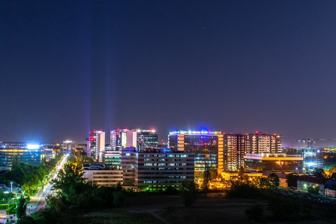 Aviatiei Tower - Poză 2