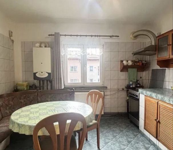 Apartament 4 camere decomandat 1 Mai Sara - Poză 1