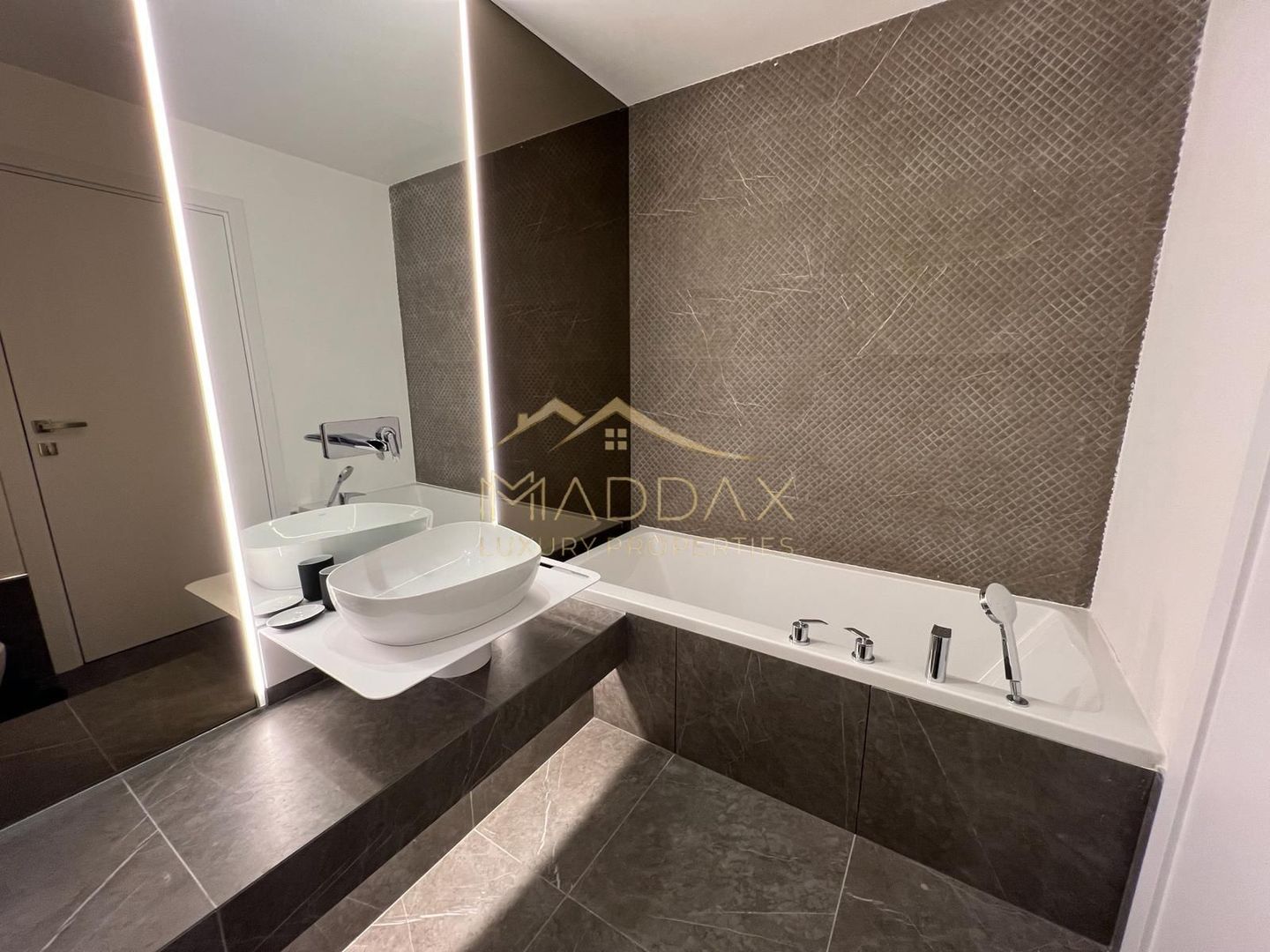 Apartament 3 camere // Promenada // Aviatiei - Poză 6