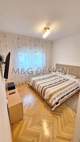 Apartament 4 camere Complexul Studentesc etaj 1 - Poză 8