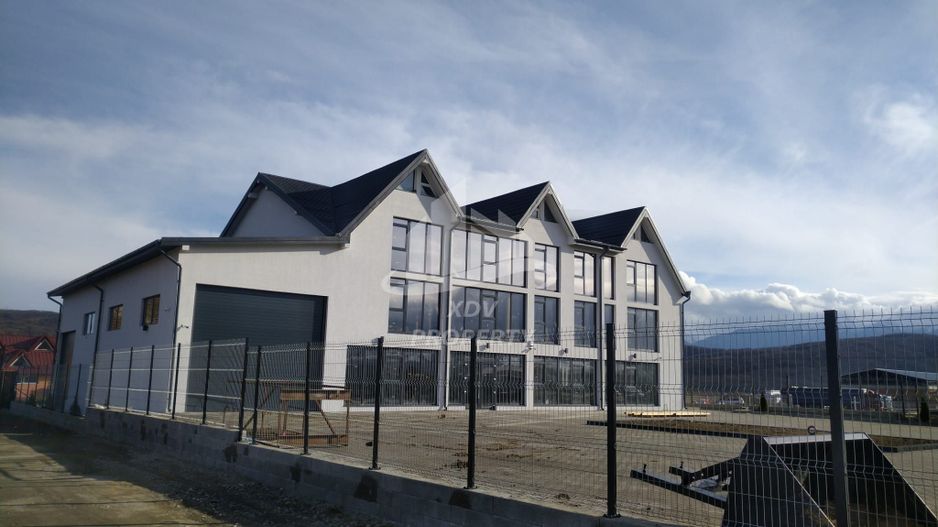 Spatiu comercial  1274 mp utili , teren 7261 mp - Poză 5