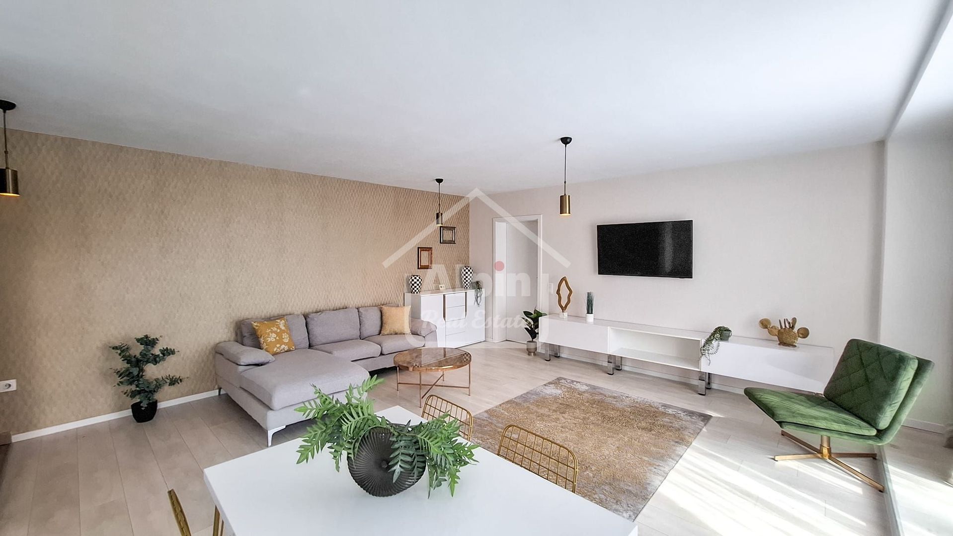 Priveliste Deosebita Blumana - Poză 4