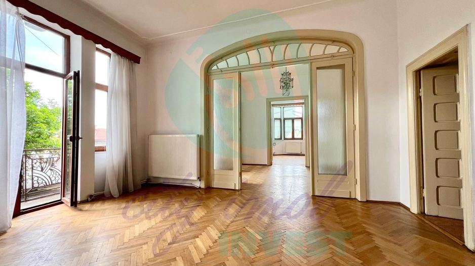 4 camere in Vila interbelica 106mp-Centrala proprie- Calea Calarasilor - Poză 2