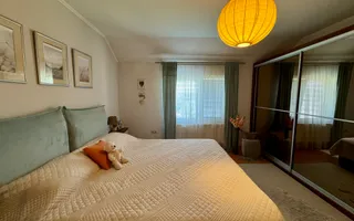Apartament 3 camere +mansarda amenajată  | Etaj 2 | Zona Semicentrală - Poză 11