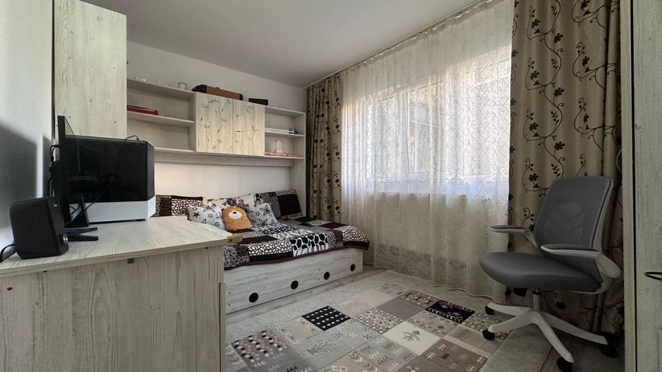 Ideal pentru investitie! Vanzare apartament cu 2 camere-Targoviste-M11 - Poză 3