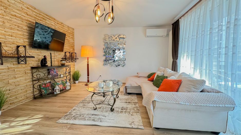 Apartament superb 2 camere + parcare Urban Coresi - Poză 2