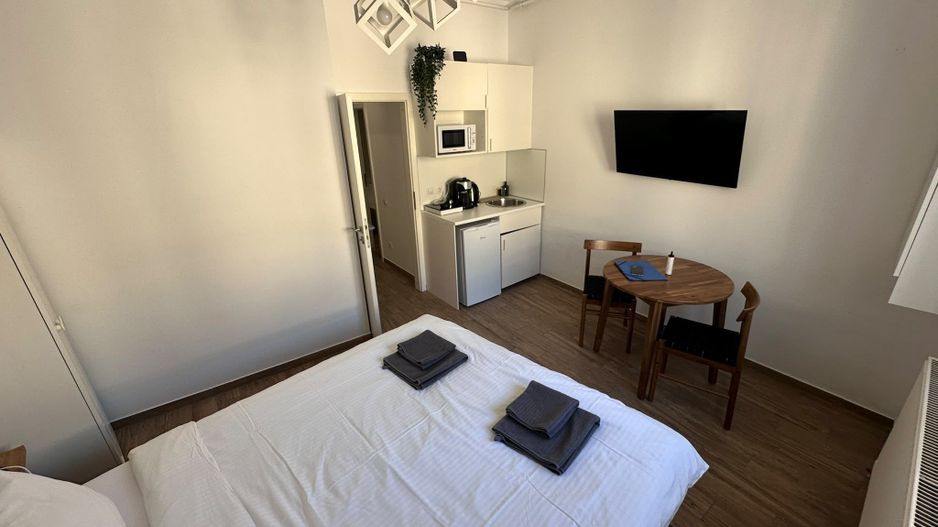 De vanzare 2 camere zona Ultracentral/Str.Lipscani/Centrala Proprie - Poză 2