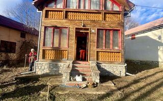 Casa de lemn 110 mp in Cornu de Jos - Poză 1