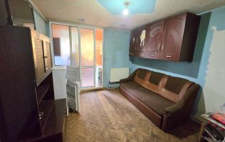 Garsonieră de Vânzare, 24mp, Etaj 3, Zona Cetate