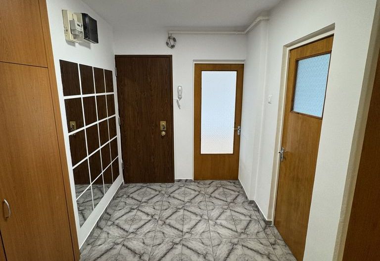 Drumul Taberei, 3 camere decomandat, renovat, etaj 6/8, vedere, sud - Poză 7