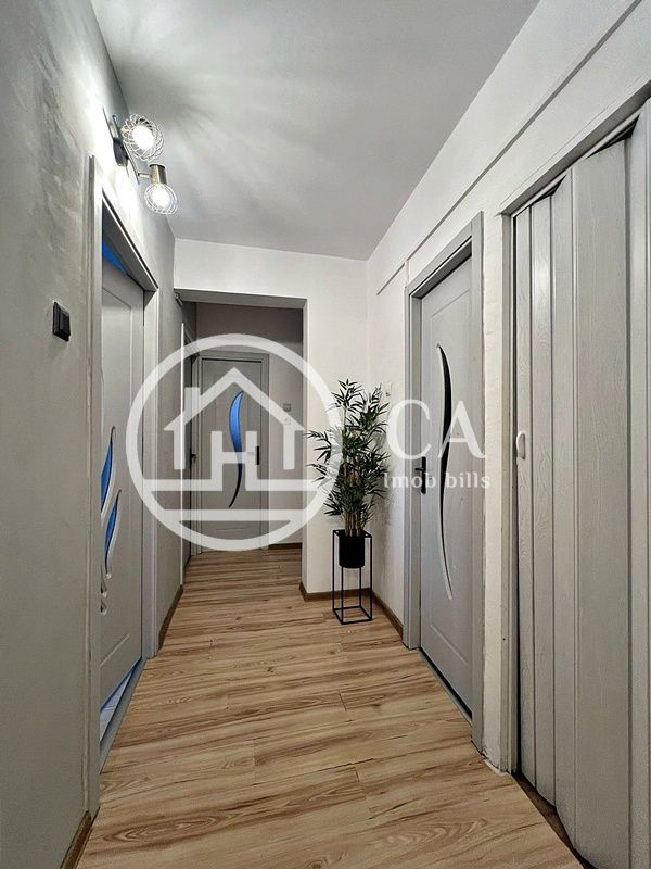 Apartament de vânzare cu 4 camere în zona Calea Aradului, Oradea - Poză 14