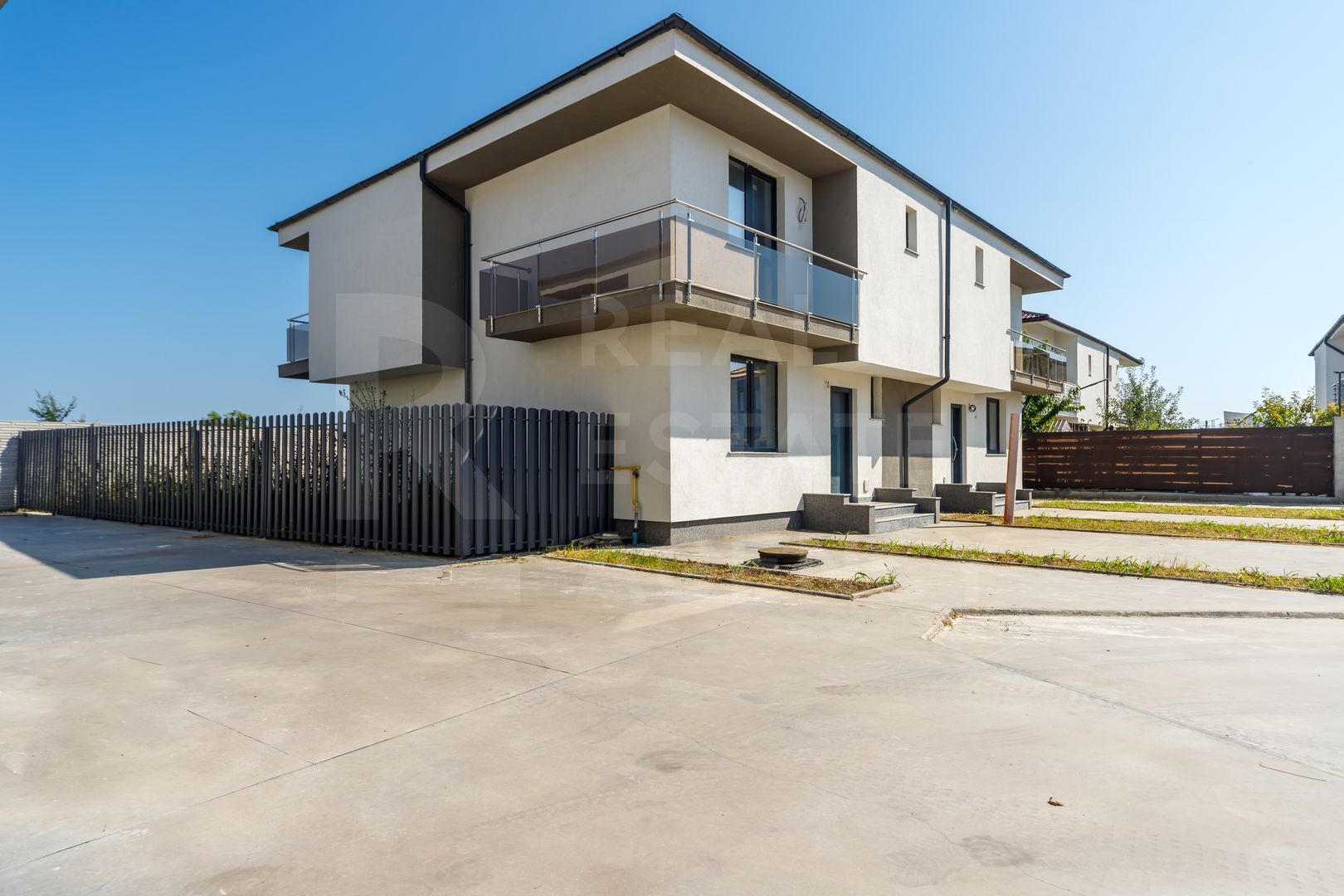 Duplex nou în Otopeni – confort în afara orașului - Poză 1