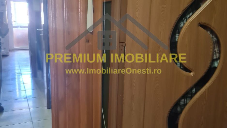 De vânzare apartament 2 camere decomandate – zonă centrală - Poză 4