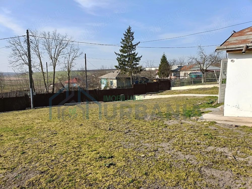 Casă renovată, Romanesti, Iași – 3 camere, 50 mp utili, teren 3240 mp - Poză 11