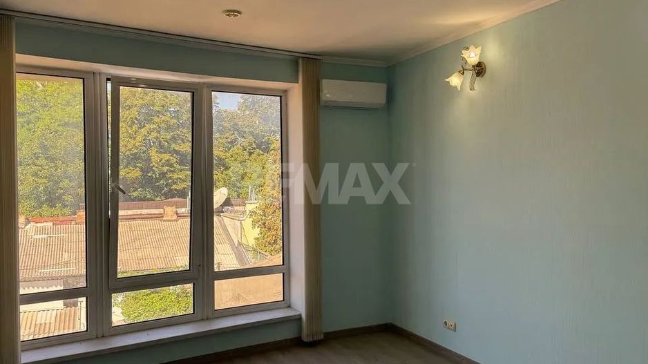 Clădire locativă cu 3 nivele și demisol, Bd. Ștefan cel Mare și Sfânt, Mun. Chișinău - Poză 2