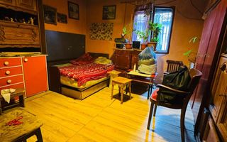 Apartament la curte comuna ULTRACENTRAL - Poză 1