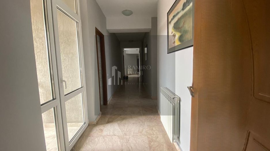 Apartament 220mp utili +terasa 210mp -bloc2010 Unirii -Pasaj Marasesti - Poză 7