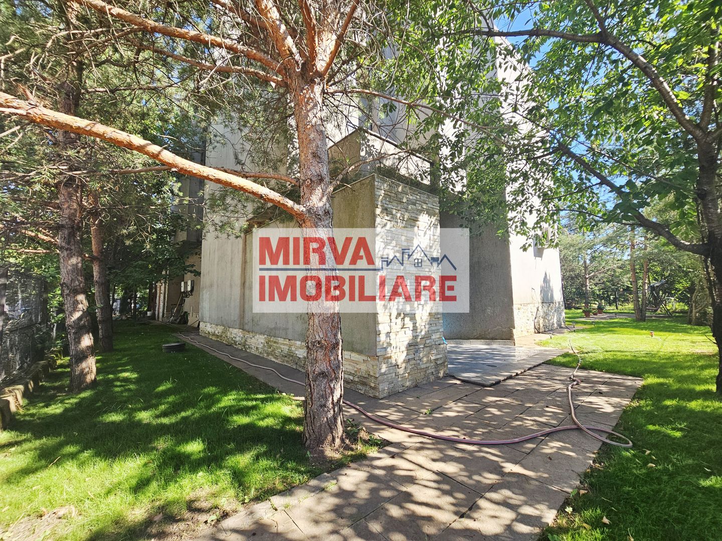 🏡 Casă deosebită – 2 unități locative, 6 dormitoare, zona Albert - Poză 134