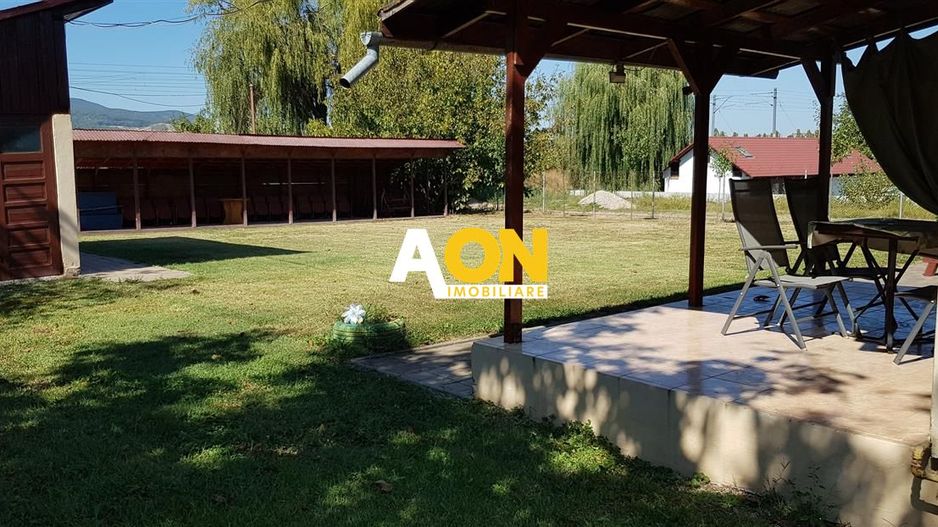 Casă de închiriat, 3 camere, cu terasă și garaj, Partoș - Poză 5