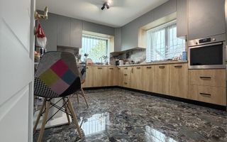 Casă finalizată în 2025, sat Breazu, 3 dormitoare, 2 băi, complet mobilată și utilată - Poză 11