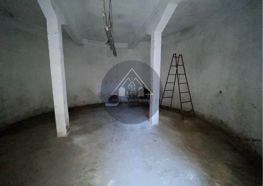 Casă cu 5 camere, Medias - Poză 23