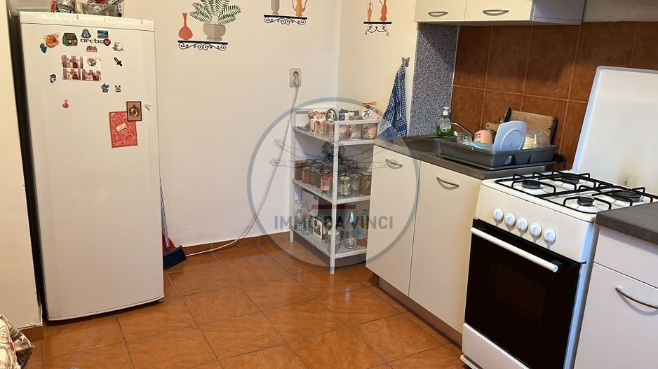 închiriez apartament cu o camera,  zona Farmec - Poză 6