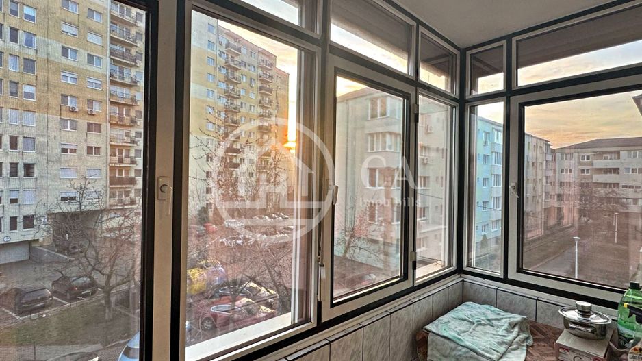 Apartament de vânzare cu 3 camere în zona Iosia , Oradea - Poză 13