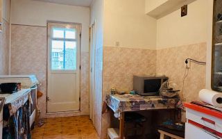 Apartament 2 camere, decomandat, etaj 3/10 Mazepa - Poză 1