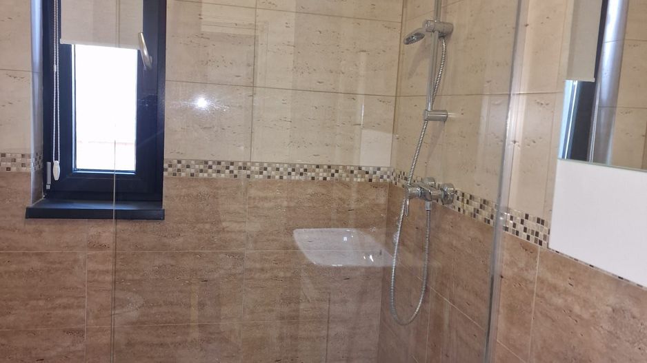 Apartament modern cu 3 camere de inchiriat – zona Libertatii, bloc nou - Poză 5