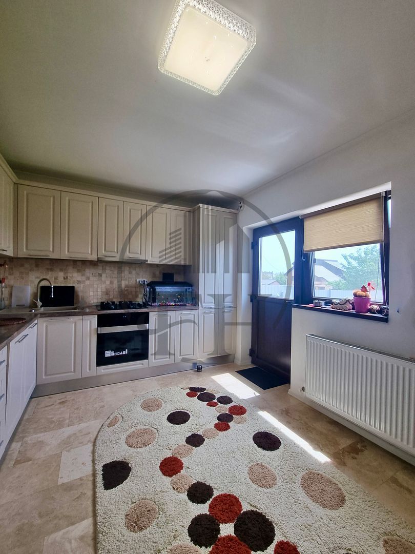 VANDUT/ SOLD - Casa / Vila de vanzare Valu lui Traian - Poză 8