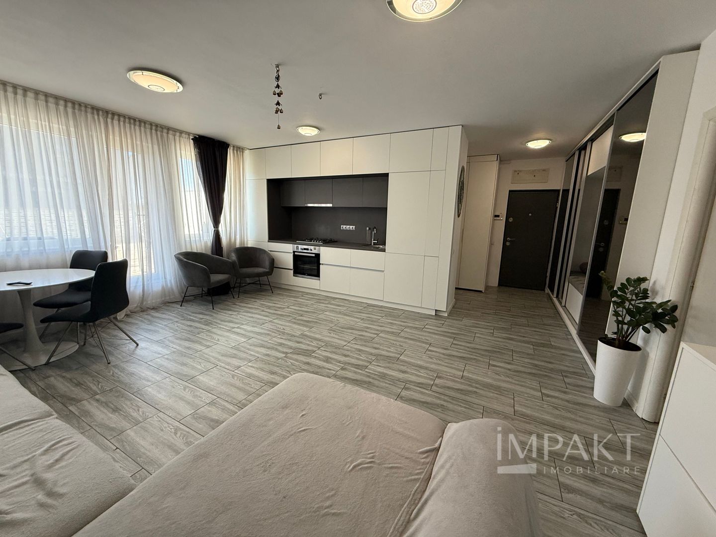 0% COMISION Apartament cu 2 camere și terasă de 53 mp , Zona VIVO - Poză 2