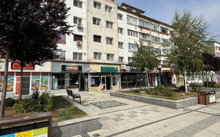 Spațiu comercial ultracentral de închiriat, Pașcani - Poză 2
