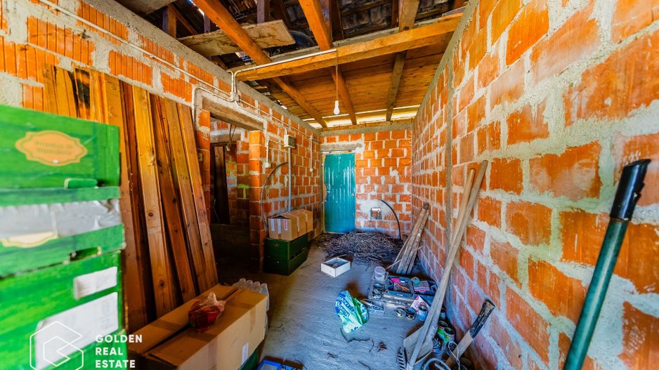 Casa situata in Pecica, 1602 mp - Poză 16