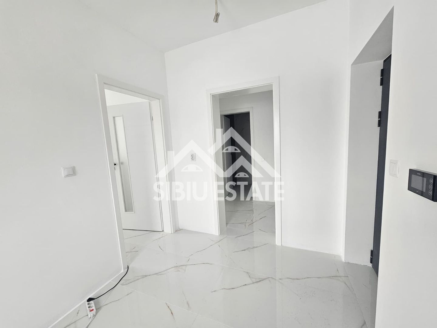 Apartament 2 camere decomandate, etaj 1 - Poză 4