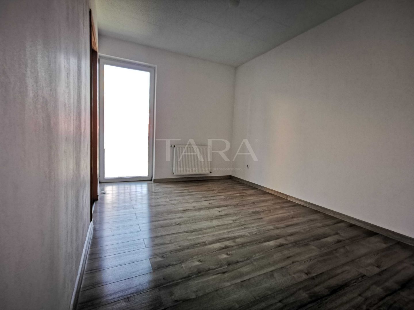 Apartament cu 2 camere în Florești . - Poză 3