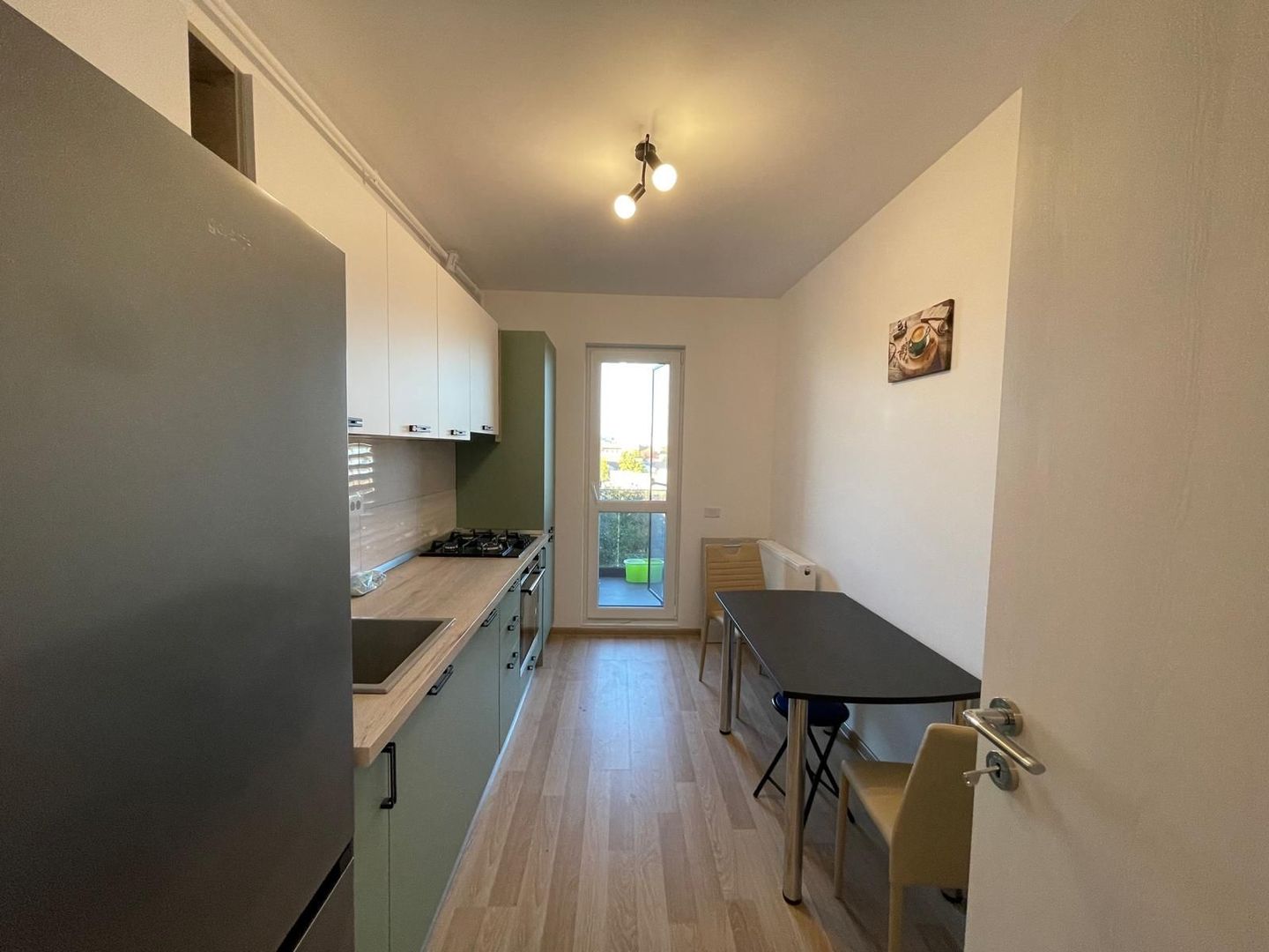 AP. 2 CAMERE APARATORII PATRIEI, CENTRALA, BUCATARIE INCHISA,PARCARE - Poză 5