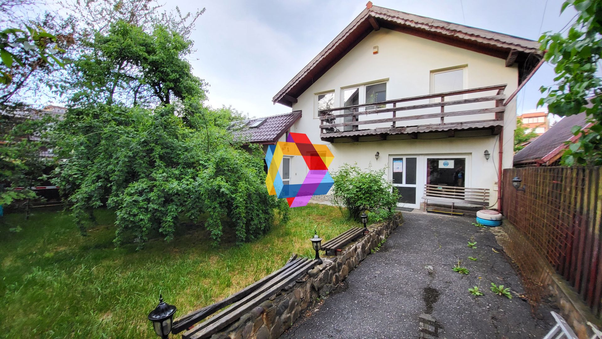 Casa - 350 mp # Plus-imo.ro - Poză 1