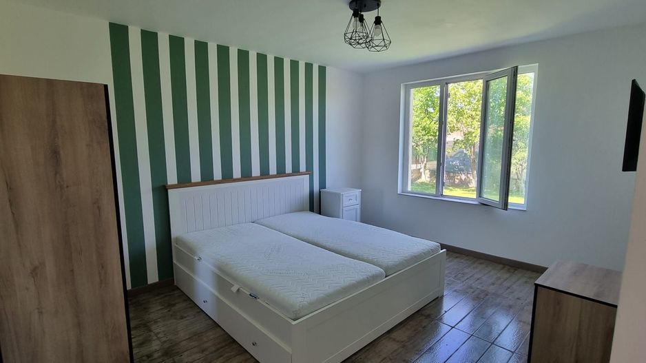 De inchiriat, vila noua - Bariera  Traian - Lacul Brates - Poză 10