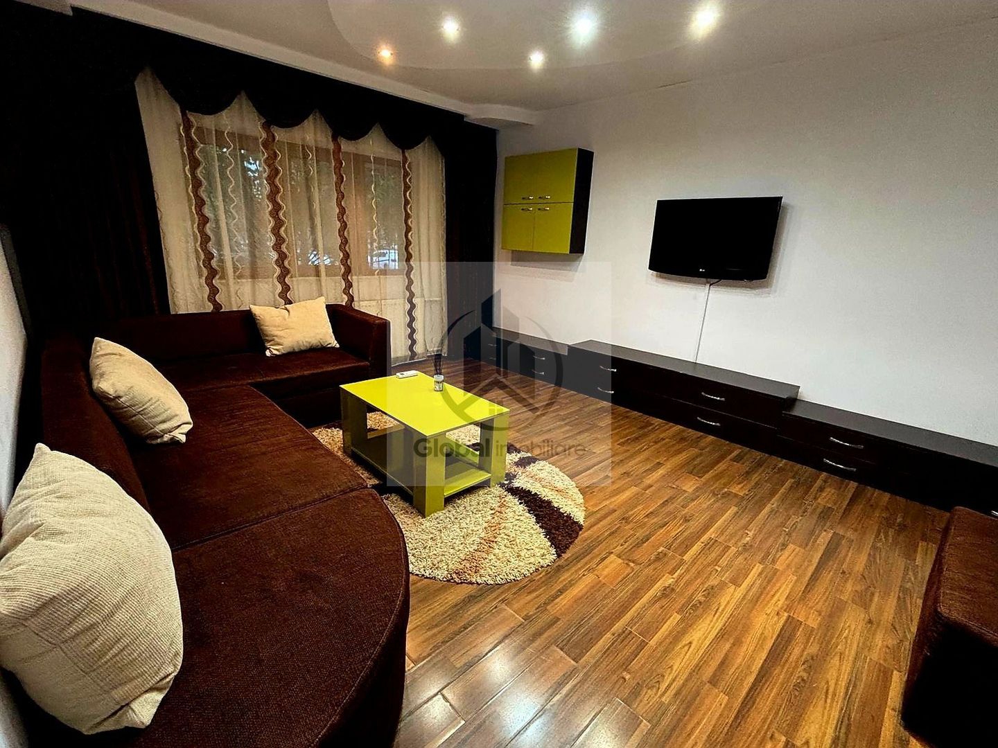 Apartament 2 camere de inchiriat. - Poză 1